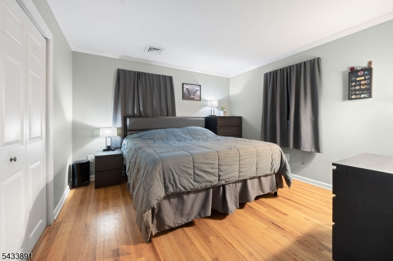 41 N Riverview Rd