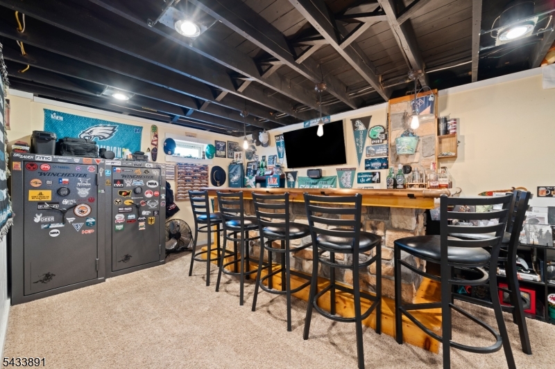 41 N Riverview Rd