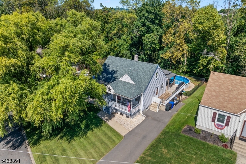 41 N Riverview Rd