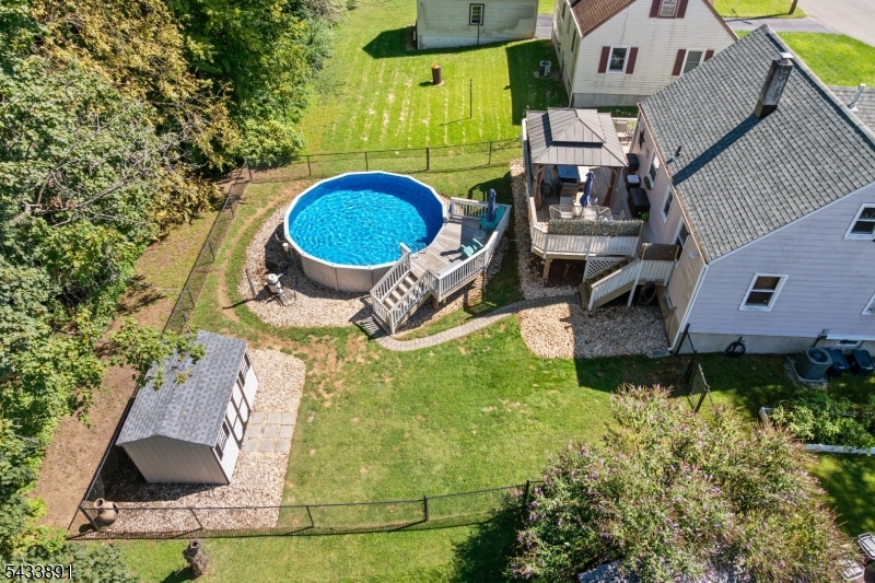 41 N Riverview Rd
