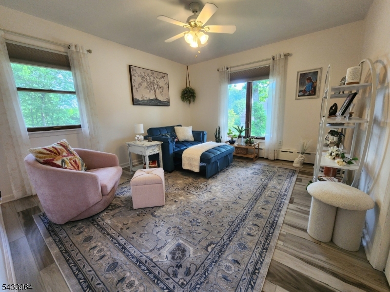 39 Douglas Dr