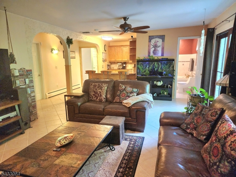 39 Douglas Dr