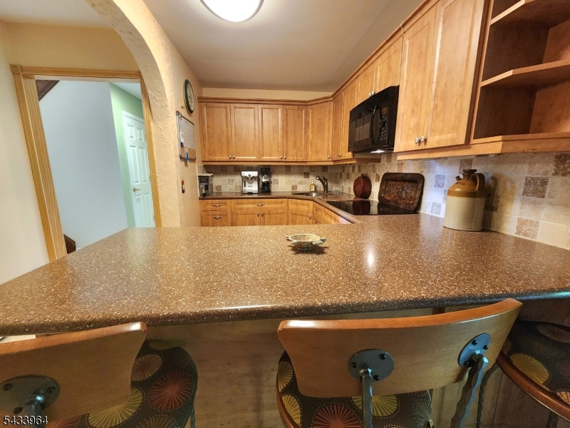 39 Douglas Dr