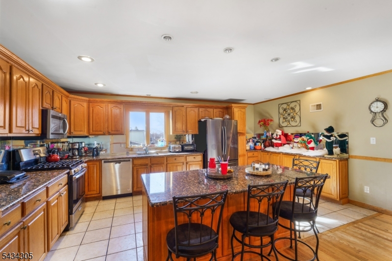 17 Pleasant Pl