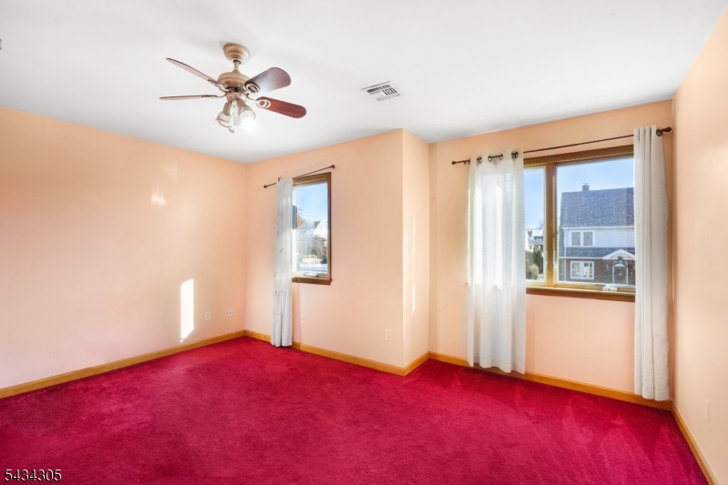 17 Pleasant Pl