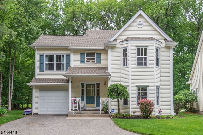 11 Burnham Dr