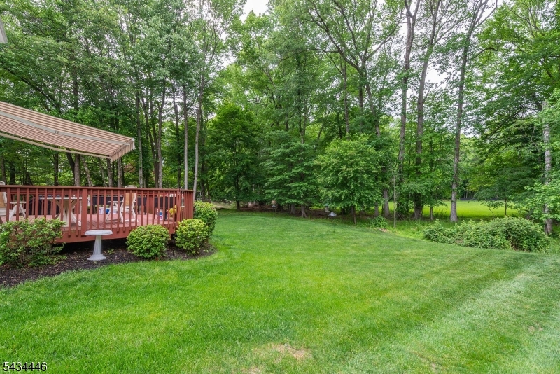 11 Burnham Dr