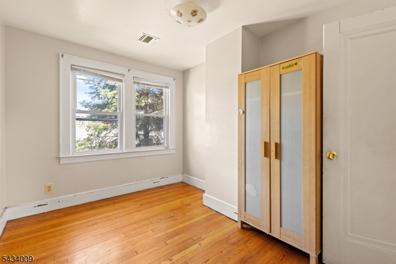 13 Willow St