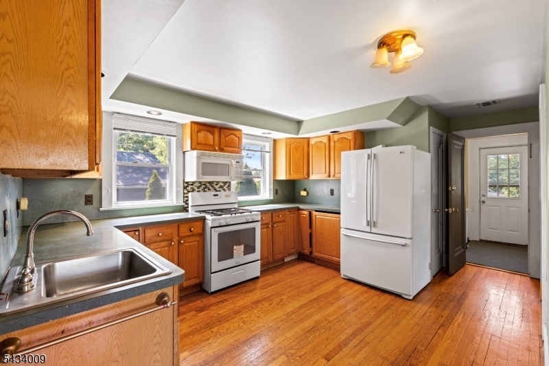 13 Willow St