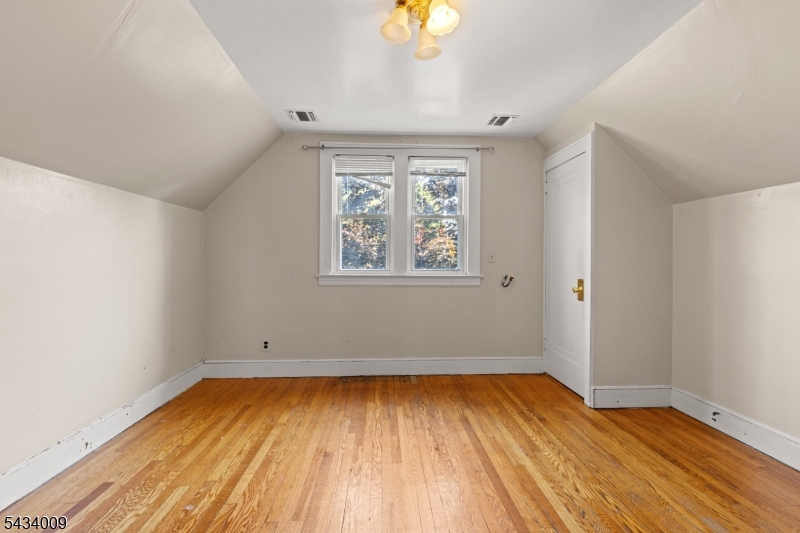 13 Willow St