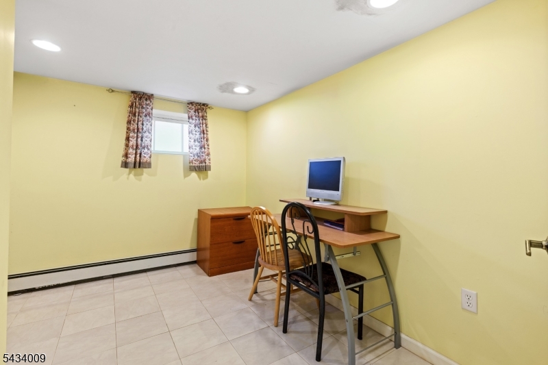 13 Willow St