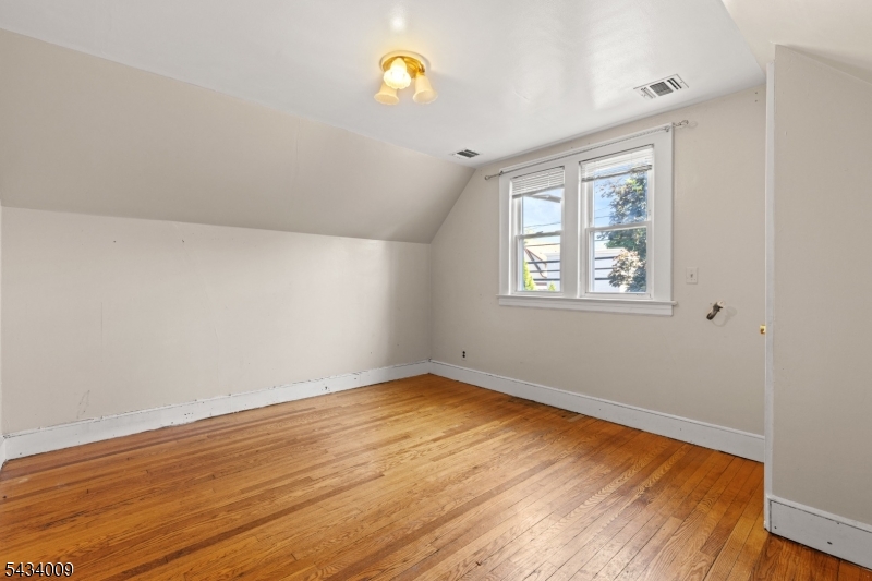 13 Willow St
