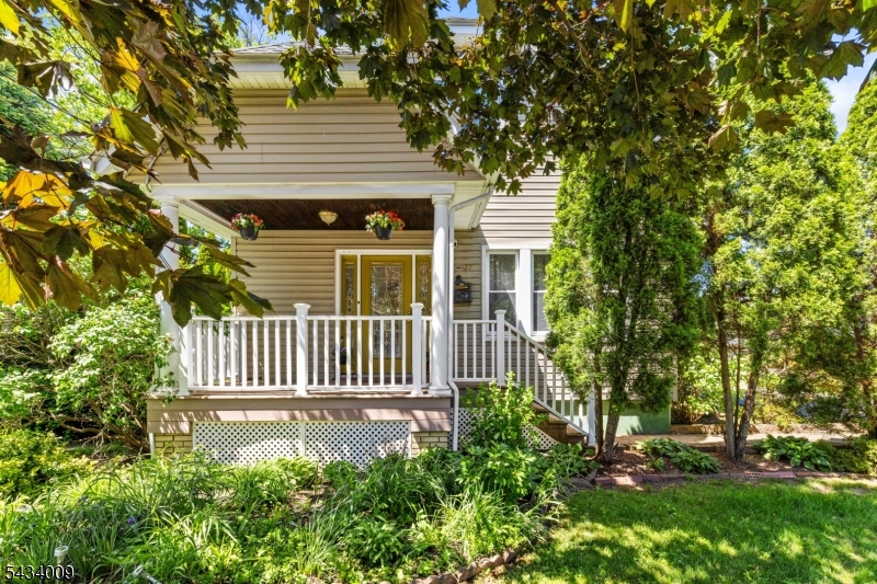 13 Willow St