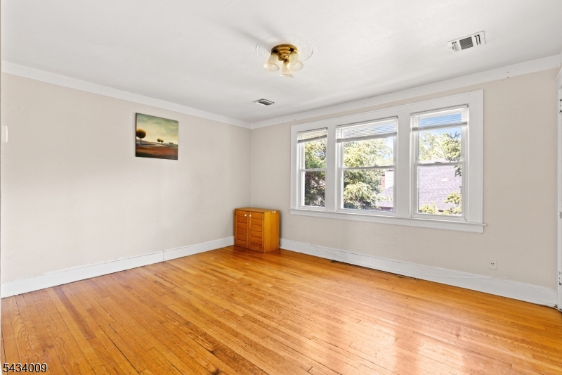13 Willow St