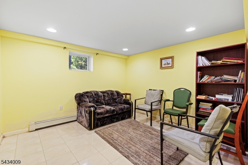 13 Willow St