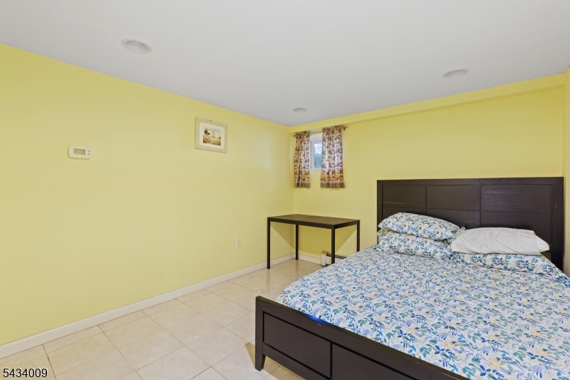 13 Willow St