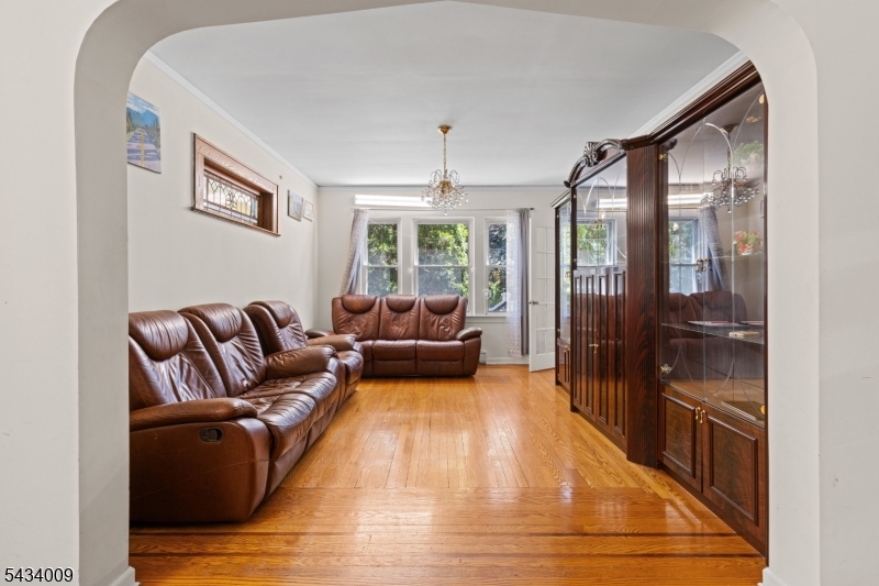 13 Willow St