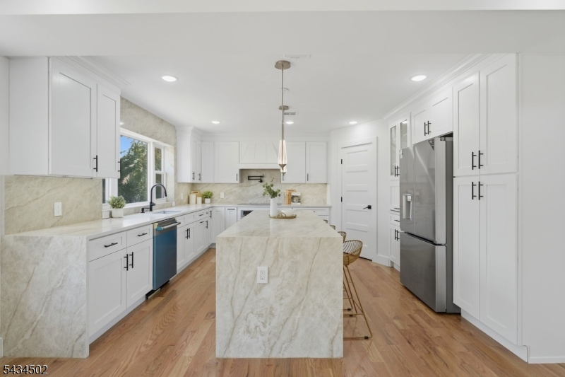 275 Longview Rd