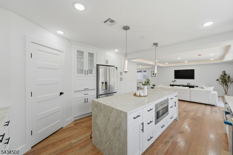 275 Longview Rd