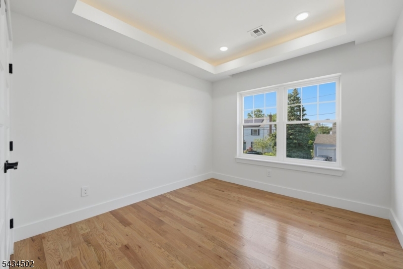 275 Longview Rd