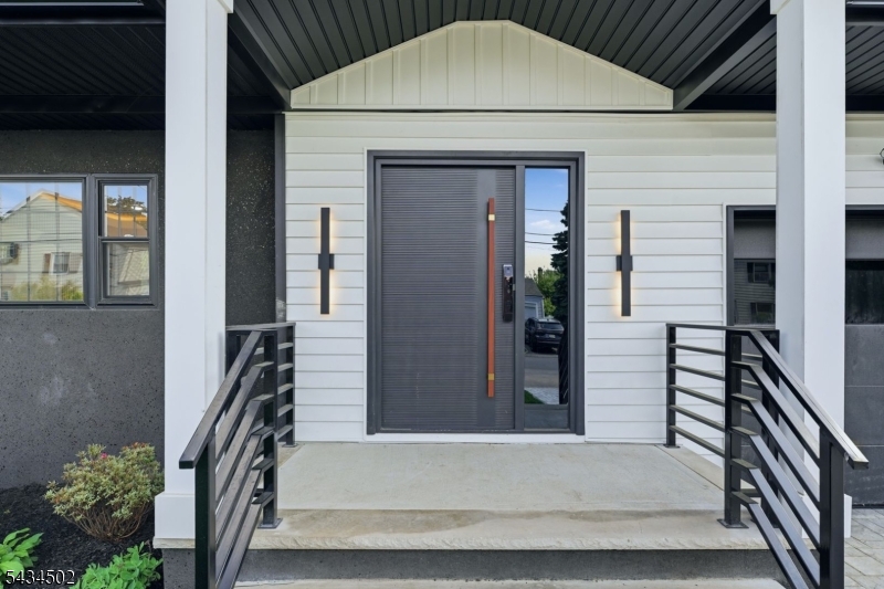 275 Longview Rd