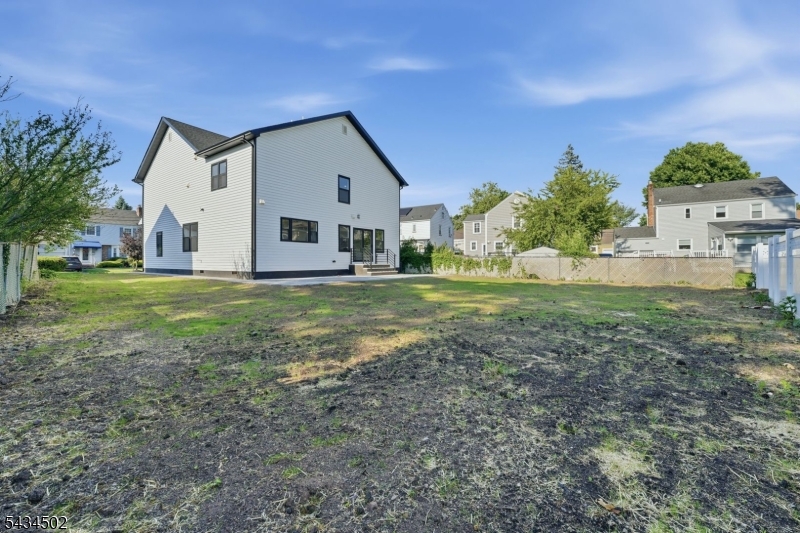 275 Longview Rd
