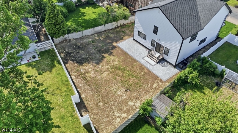 275 Longview Rd
