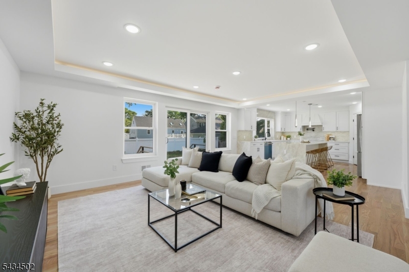 275 Longview Rd