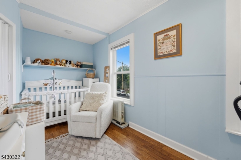 7 Fairview Ave