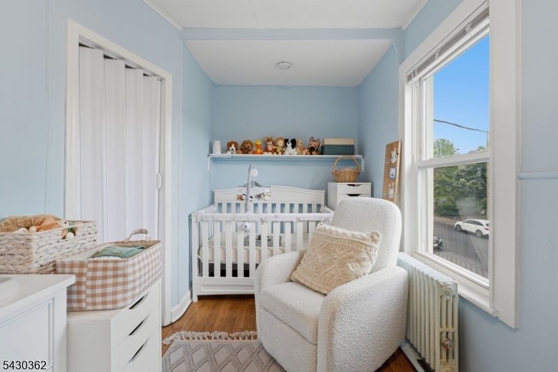 7 Fairview Ave