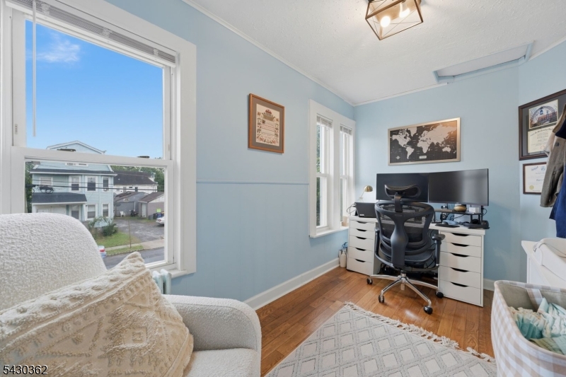7 Fairview Ave