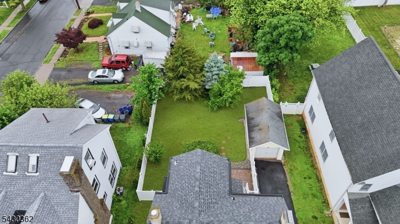 7 Fairview Ave