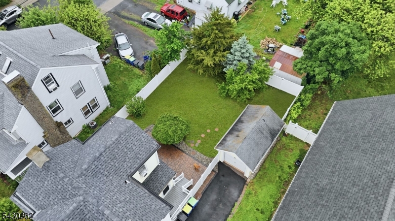 7 Fairview Ave