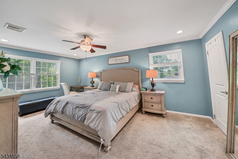 44 Nestlingwood Drive