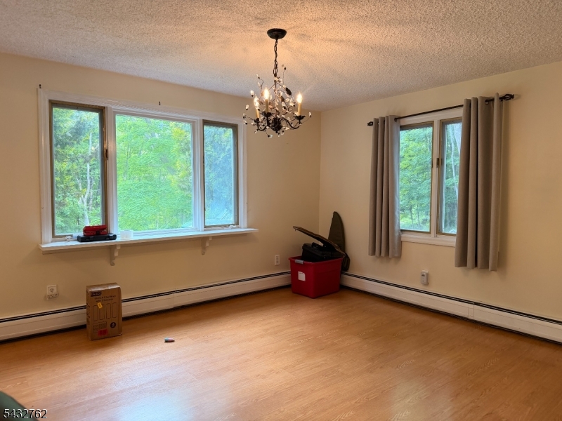 84 Scudders Rd
