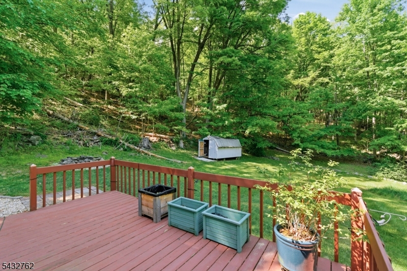 84 Scudders Rd