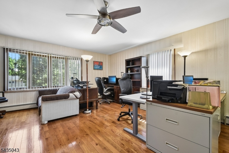 14 Hilldale Rd