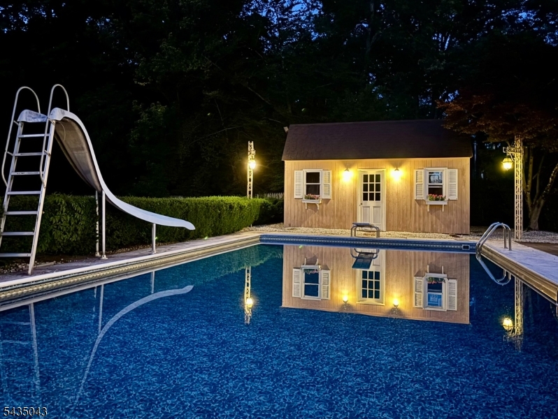 14 Hilldale Rd