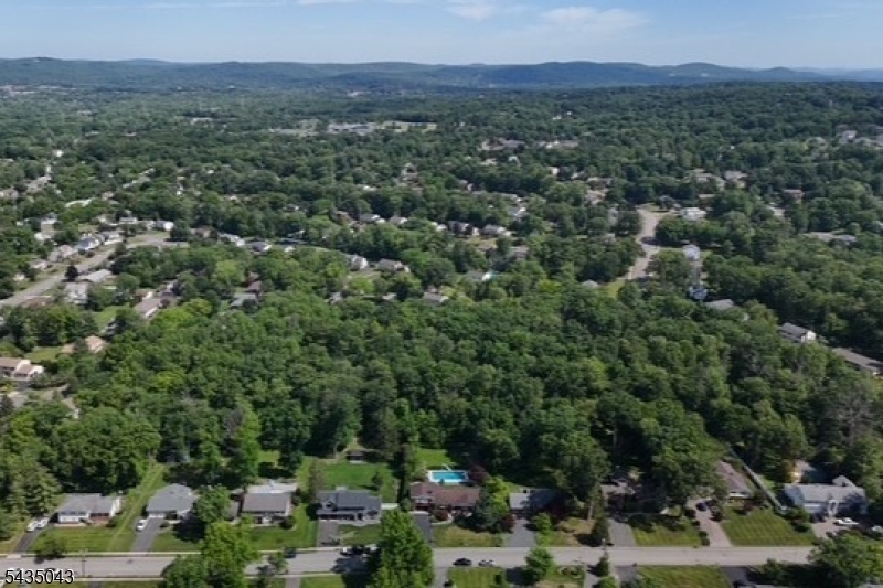 14 Hilldale Rd