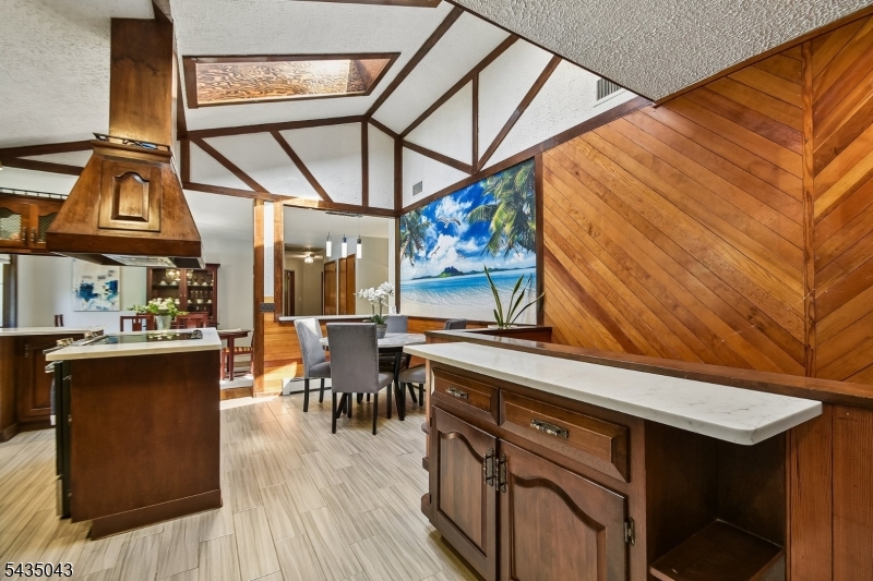 14 Hilldale Rd