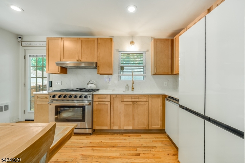 232 W Linden Ave