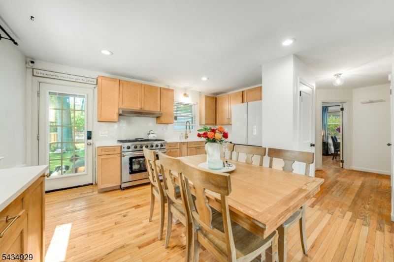 232 W Linden Ave