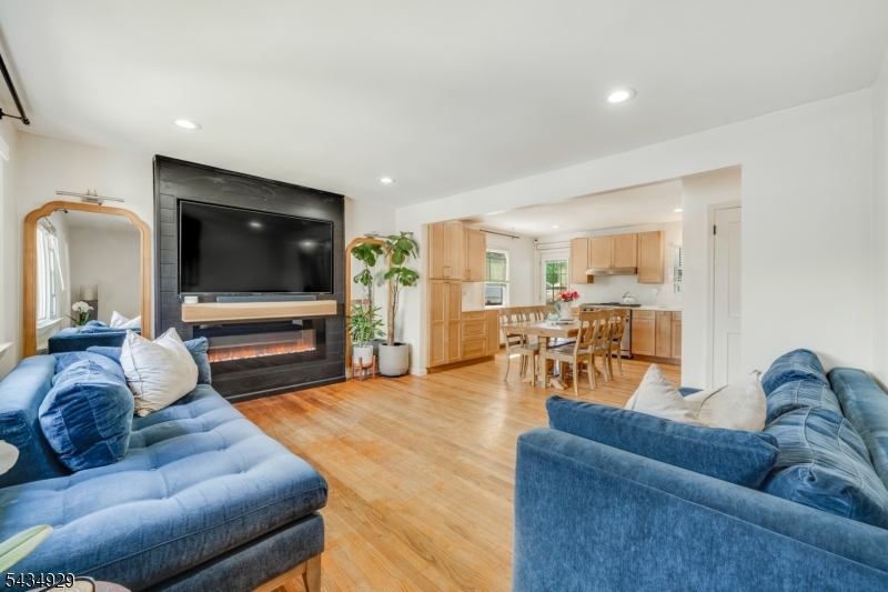 232 W Linden Ave