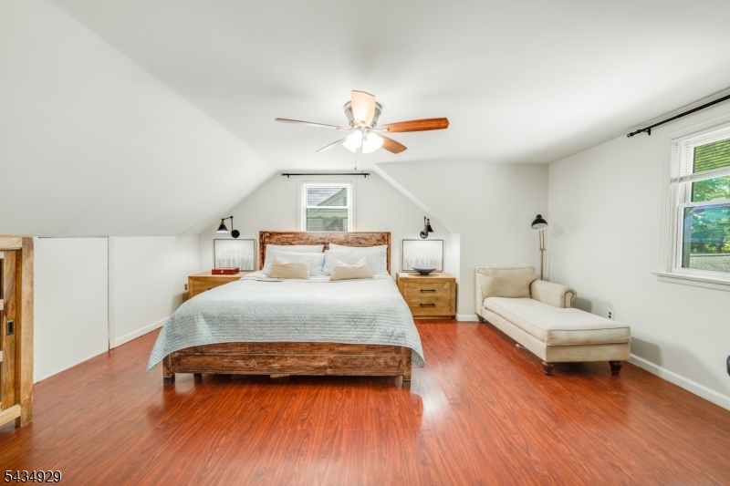 232 W Linden Ave