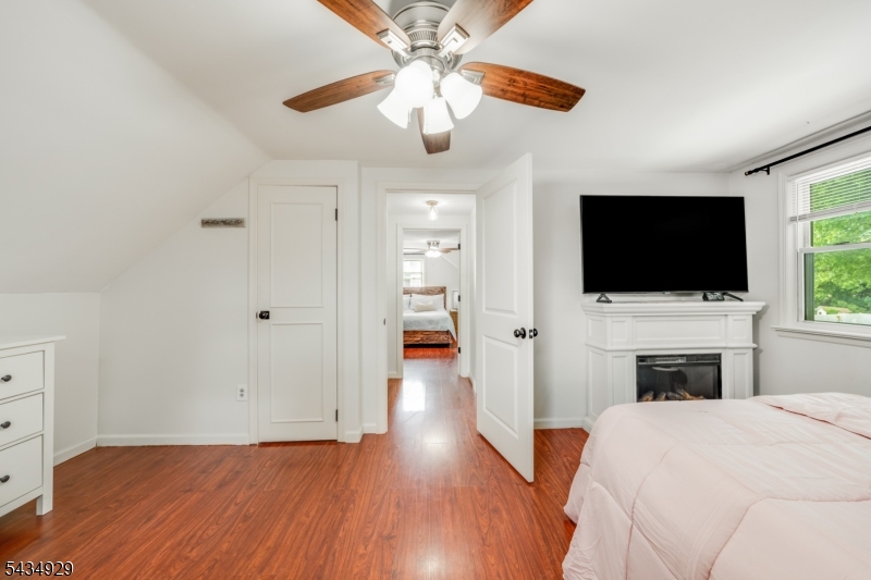 232 W Linden Ave
