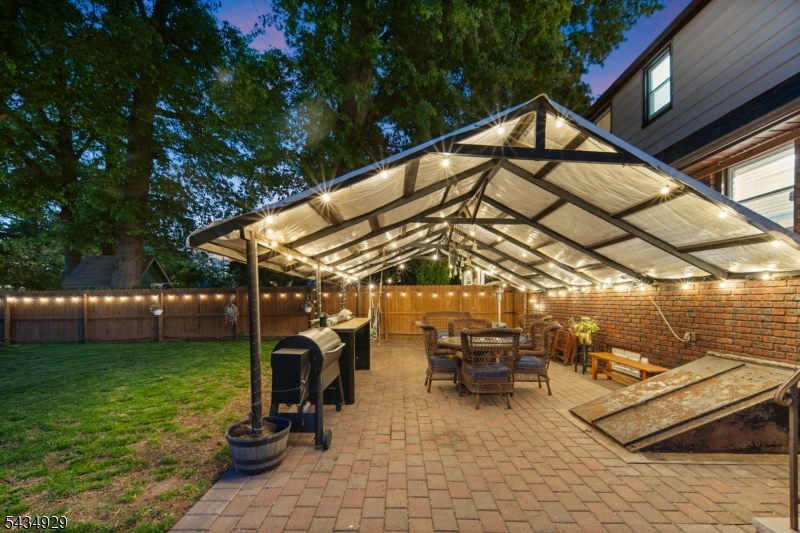 232 W Linden Ave