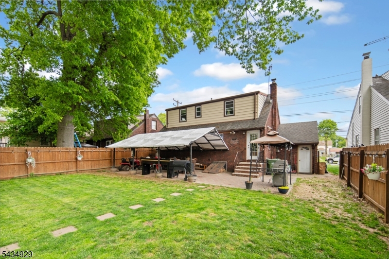 232 W Linden Ave