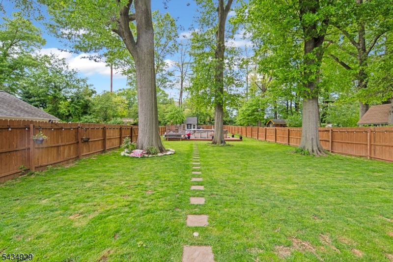 232 W Linden Ave