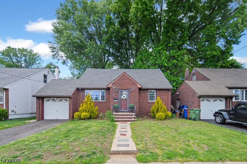 232 W Linden Ave