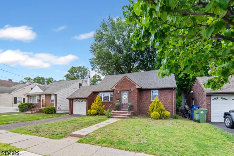 232 W Linden Ave